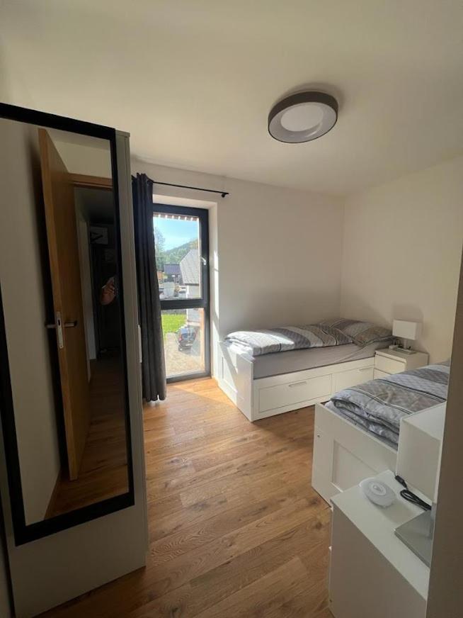 Luxusni Apartman Grand V Centru Harrachova Se Soukromou Mega Terasou, S Privatnim Parkovanim Zdarma, S Moznosti Dobijeni Wallbox Ev A Vyhledem Na Harrachovsky Kostelicek Ngoại thất bức ảnh